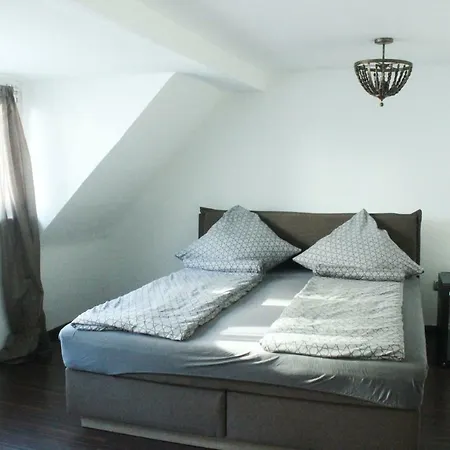 City Life Apartment *